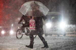 Φονικός χιονιάς στην Ιαπωνία – Τριάντα νεκροί από τις σφοδρές χιονοπτώσεις που συνεχίζονται για δεύτερη εβδομάδα