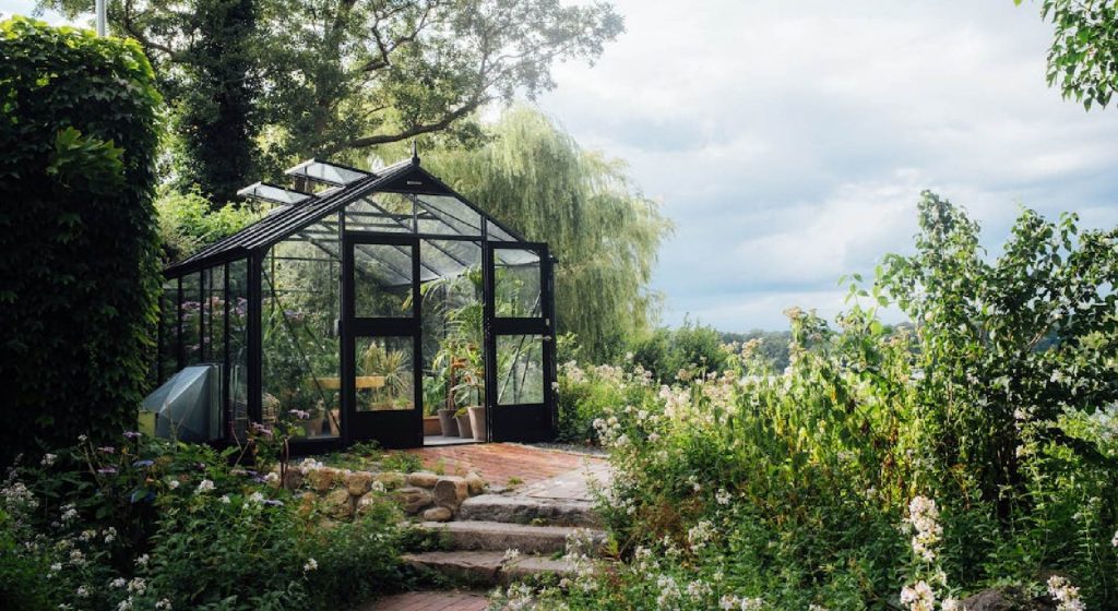 Εντείνονται ανεμοστρόβιλοι και ανησυχία στην Κρήτη • Έλληνας Αγρότης