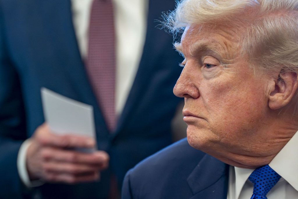 Ο Τραμπ τραβά το σκοινί με το Χάρβαρντ - Απαιτεί 1 δισ. δολάρια