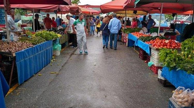 Μείωση 30% στο ελάχιστο τεκμαρτό εισόδημα για πωλητές λαϊκών αγορών