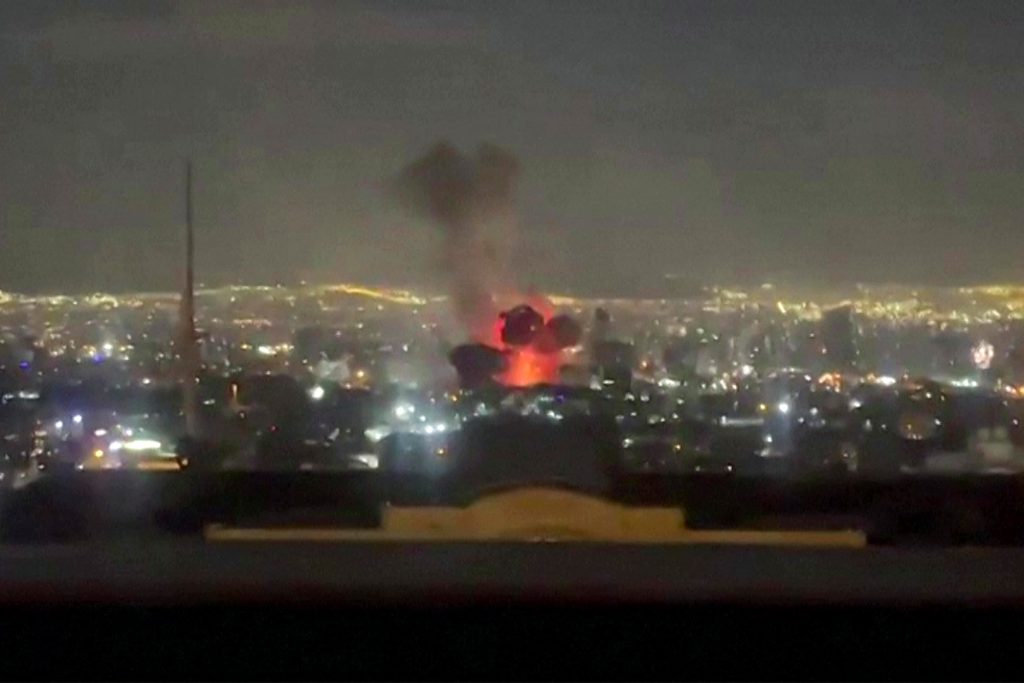 Εκρήξεις στην Τεχεράνη: Νέο κύμα επιθέσεων ανακοίνωσε το Ισραήλ - ertnews.gr