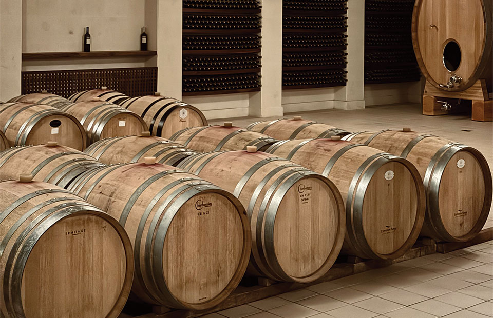 Σύγχρονη οινοποίηση με ξεκάθαρη ταυτότητα από το Κτήμα Παυλίδη - Winetrails