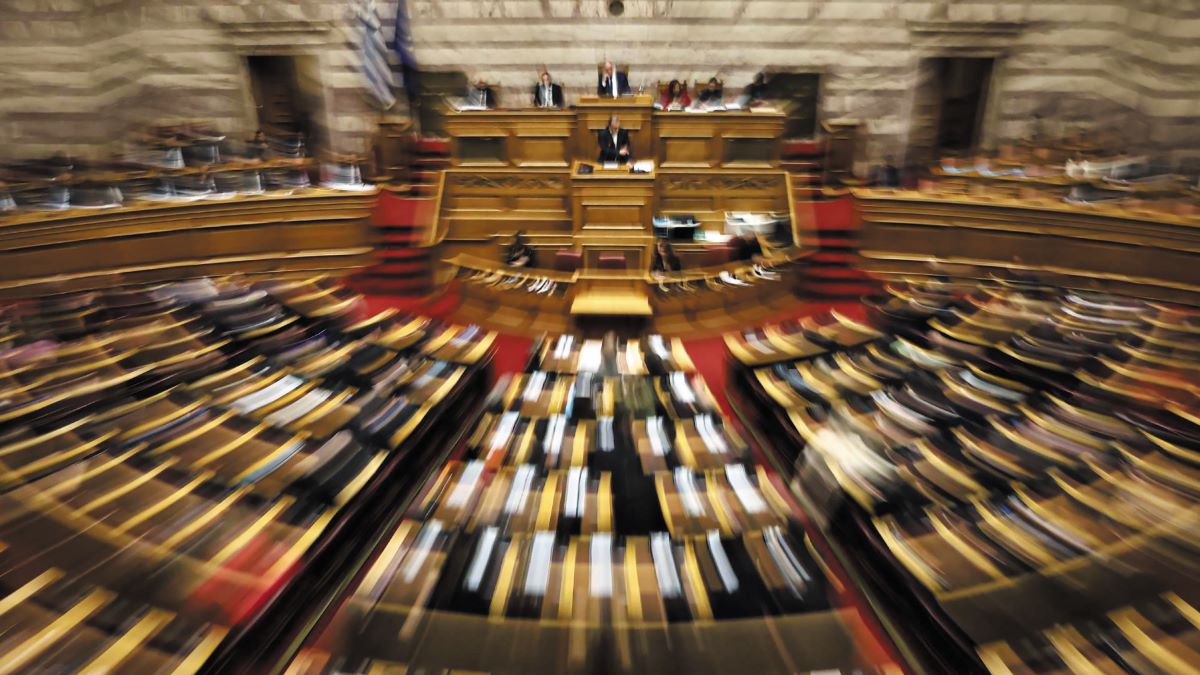 Ανησυχία για τον αφθώδη – Παρέμβαση του Β. Κόκκαλη με ερώτηση στη Βουλή για άμεσα μέτρα στήριξης