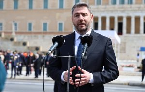 Ανδρουλάκης: «Έχουμε χρέος να διατηρήσουμε τις αρχές και τις αξίες όσων θυσιάστηκαν για την πατρίδα»