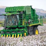 Αυξημένη απόδοση εγγυάται η βαμβακοσυλλεκτική νέας γενιάς John Deere CP500