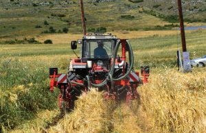 Διδάσκουν τη μέθοδο του strip-till οι καλλιεργητές της σειράς Kuhn Striger 300