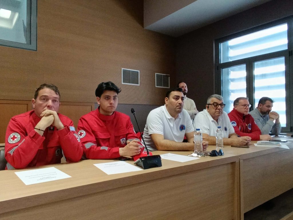 Στη μάχη της φετινής αντιπυρικής περιόδου 923 πυροσβέστες, 602 εθελοντές, 7 αεροσκάφη PZL και 11 drones στην Περιφέρεια ΑΜ-Θ