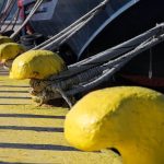 Δεμένα τα πλοία σε όλη τη χώρα – 24ωρη απεργία των ναυτικών για τη Μέση Ανατολή