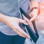 Αντίστροφη μέτρηση για αυξήσεις σε κατώτατο, επιδόματα και κλαδικούς μισθούς