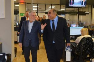 Επίσκεψη του Πρέσβη της Κύπρου Σταύρου Αυγουστίδη στο Ραδιομέγαρο της ΕΡΤ – «Αιώνια ευγνωμοσύνη στην Ελλάδα»