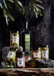 Εβδομήντα χρόνια στον αγώνα για τελειότητα η οικογένεια της Olymp Κωνσταντόπουλος - Ελαίας Καρπός