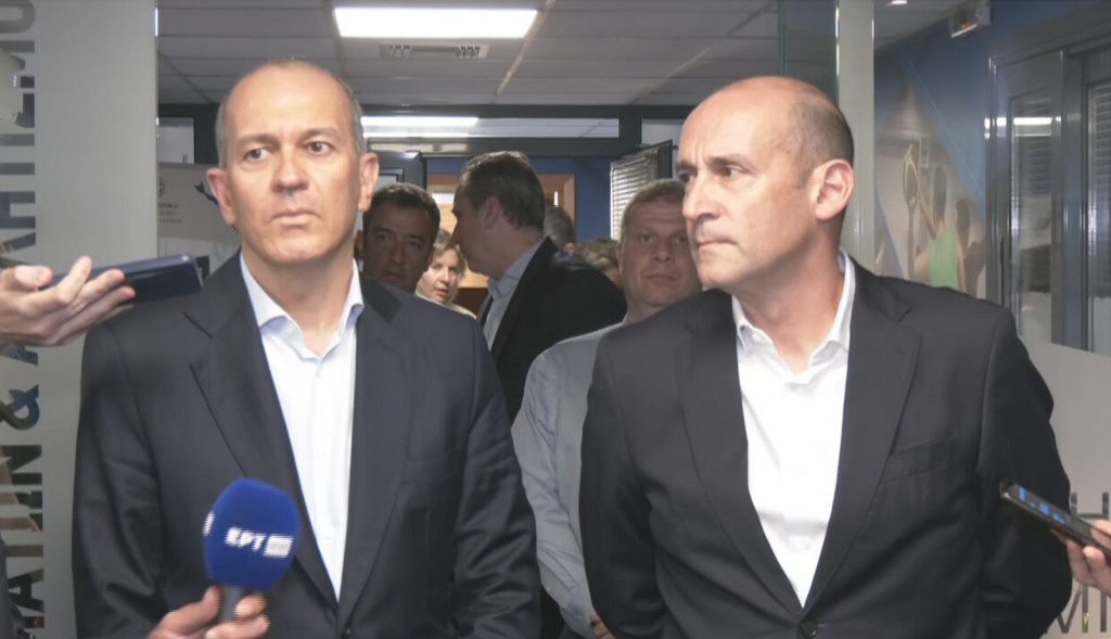 ΚΑΕ Ολυμπιακός: «Περιμένουμε αντίστοιχη φωτογραφία από τη στρατιωτική θητεία του τωρινού ιδιοκτήτη της ΚΑΕ Παναθηναϊκός Δημήτρη Γιαννακόπουλου»