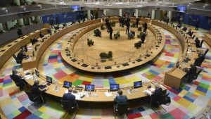 Σε τέσσερις άξονες οι κινήσεις ΕΕ για το ενεργειακό κόστος