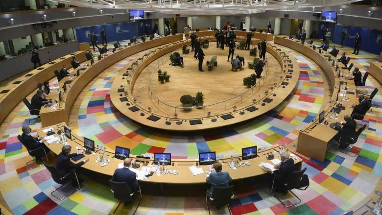 Σε τέσσερις άξονες οι κινήσεις ΕΕ για το ενεργειακό κόστος