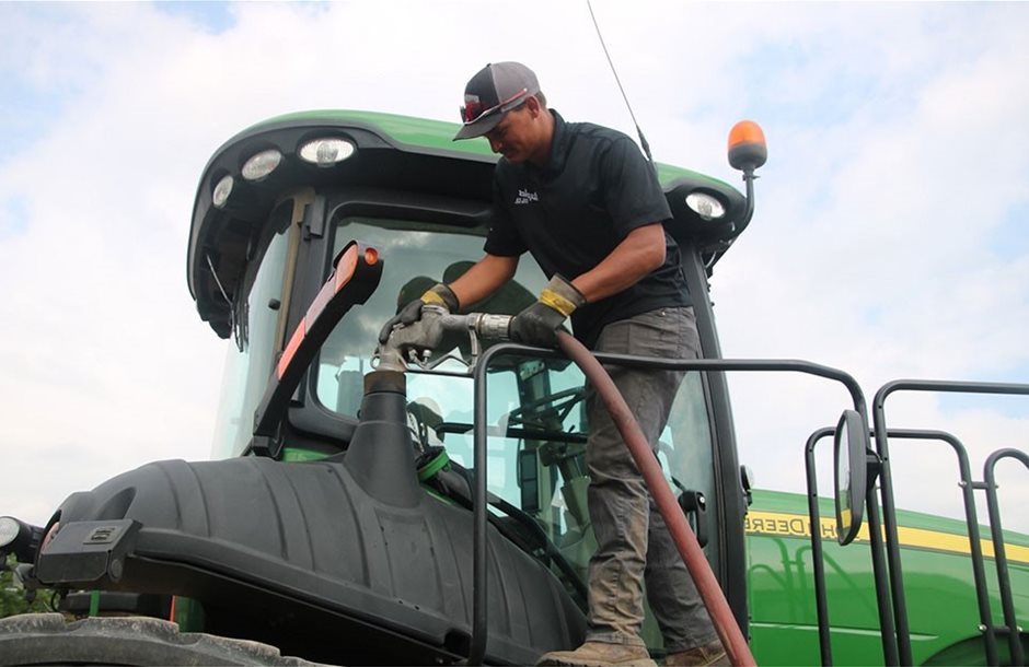Σε ισχύ μέχρι τις 30 Απρίλιου η επιδότηση των 0,16 ευρώ το λίτρο πετρελαίου