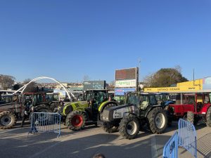 Με 50 τρακτέρ υποδέχονται τον Τσιάρα οι αγρότες στα εγκαίνια της 31ης Agrotica