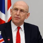 Ο Βρετανός υπουργός Αμυνας μεταβαίνει εκτάκτως στην Κύπρο