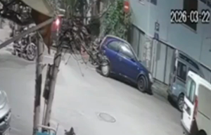 Δύο βίντεο-ντοκουμέντα από την παράσυρση 14 παρκαρισμένων οχημάτων από μεθυσμένη οδηγό στους Αμπελόκηπους