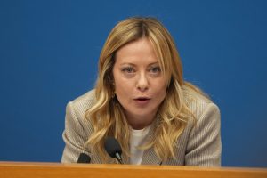 Μελόνι: Η Ιταλία δεν βρίσκεται σε πόλεμο και δεν σκοπεύει να γίνει μέρος του πολέμου