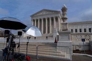 Δασμοί Τραμπ: Το παζλ μετά την απόφαση του Ανώτατου Δικαστηρίου - Τι θέλει να αποφύγει η ΕΕ - ertnews.gr