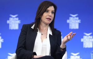 Ξεκίνησε η δίκη για την υπόθεση της διαρροής e-mail αποδήμων