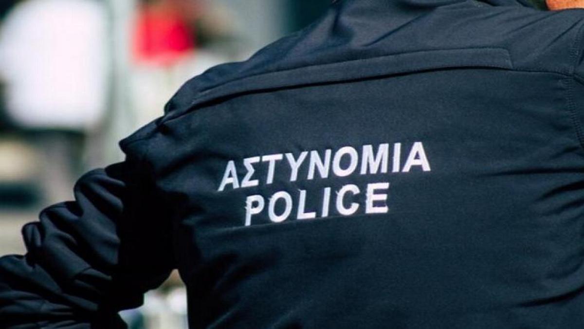 Προσαγωγές 114 ατόμων από την περιοχή των Εξαρχείων – Προηγήθηκε επίθεση στα ΜΑΤ