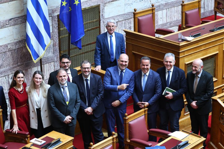 Βουλή: Ψηφίστηκε κατά πλειοψηφία η Ενεργειακή Συμφωνία Ελλάδας με Chevron και Helleniq Energy