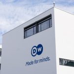 Deutsche Welle: Επιστολές ΕΣΗΕΑ σε δημοσιογραφικές ενώσεις και πολιτικούς φορείς για να μην καταργηθεί η ελληνόφωνη υπηρεσία
