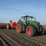 Τον καλύτερο κινητήρα της αγοράς κρύβει κάτω από το καπό το Fendt 800 Vario