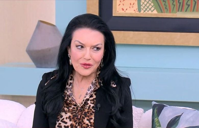 Ελένη Φιλίνη: Βλέπω άντρες που φοβούνται να φλερτάρουν για να μην παρεξηγηθούν