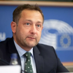 Η πίεση για ενεργειακή αυτονομία βάζει στο τραπέζι της ΕΕ άρση περιορισμών για βιοκαυσίμα από καλλιέργειες