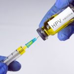 Eμβόλιο και HPV test τα ισχυρά όπλα κατά του καρκίνου για γυναίκες και άνδρες