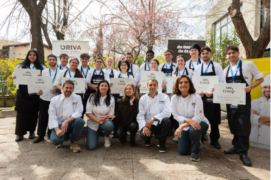 Διαγωνισμός γαστρονομίας πυρηνελαίου στην Ισπανία όταν η Ελλάδα ανάβει καντήλια