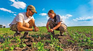FARM EUROPE: Η γεωργία στο επίκεντρο - Ανάγκη για σαφή στρατηγική και κοινή ευρωπαϊκή κατεύθυνση