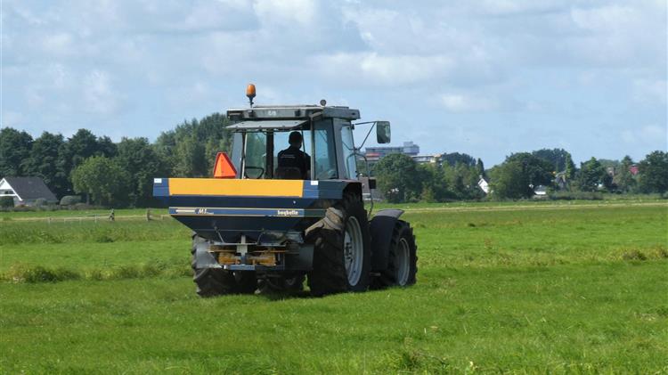 Η αύξηση του κόστους ενέργειας "φρενάρει" τις πωλήσεις αζωτούχων λιπασμάτων στην ΕΕ