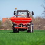 Απειλεί τις εαρινές σπορές η εκτόξευση στις τιμές λιπασμάτων και πετρελαίου