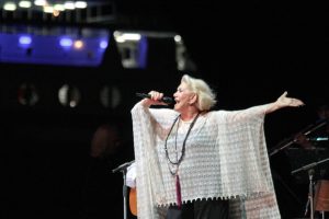 Το Δεύτερο 103, 7 αποχαιρετά τη Μαρινέλλα - ertnews.gr