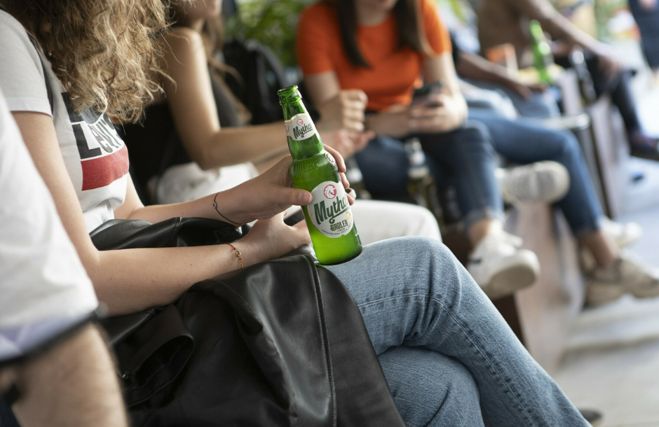 Ταξιδεύει στο Ηνωμένο Βασίλειο η μπύρα Mythos