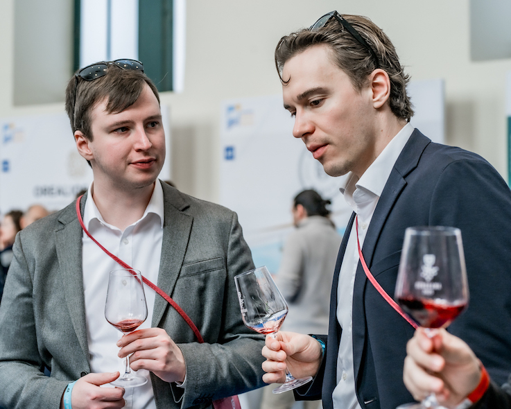 Οινόραμα 2026 στο ONASSIS READY: 250+ παραγωγοί, χιλιάδες κρασιά, όλη η νέα εσοδεία