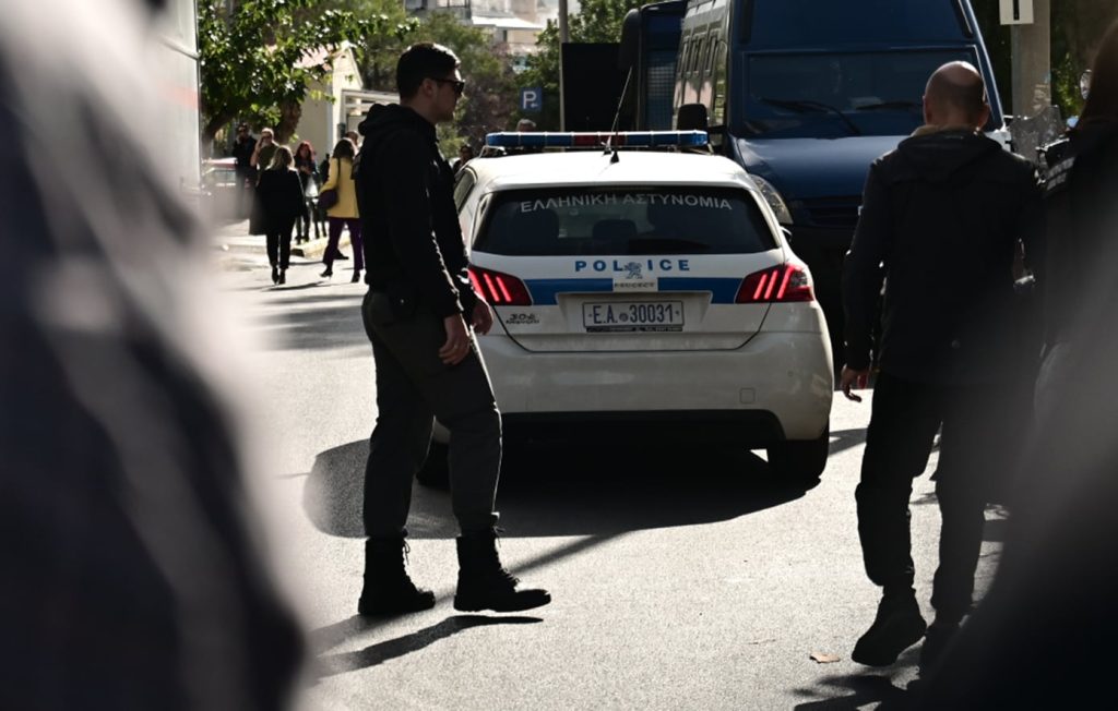 Ταυτοποιήθηκαν τέσσερις δράστες για διαρρήξεις καταστημάτων στη Θεσσαλονίκη