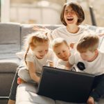 Ρωσία: Όσες γυναίκες δεν θέλουν παιδιά θα παραπέμπονται σε ψυχολόγο για να τους αλλάξει γνώμη - ertnews.gr