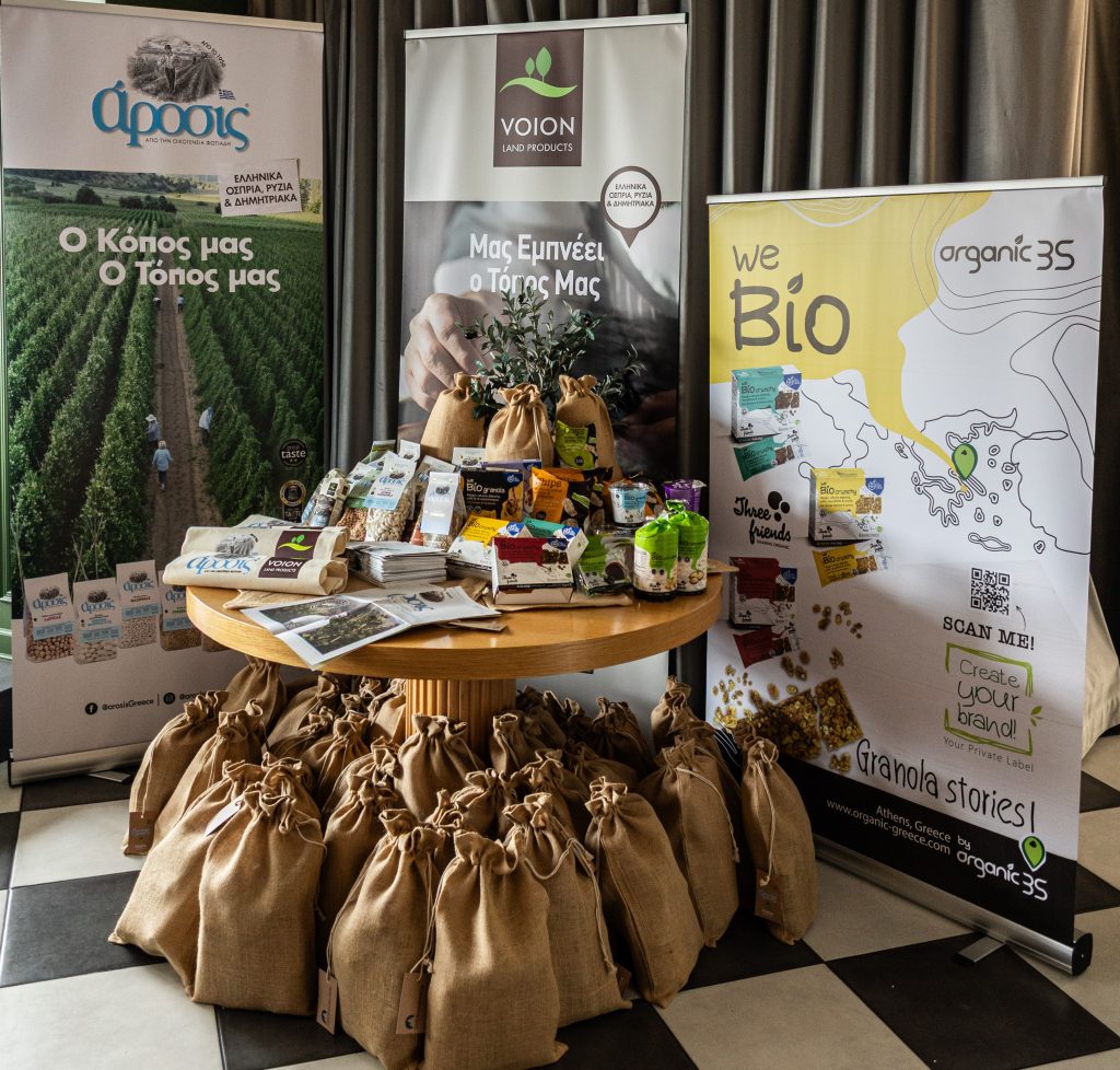 Ισχυρές σχέσεις με τους συνεργαζόμενους παραγωγούς για Άροσις και Γης Βοΐου