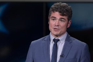 Στο «μικροσκόπιο» του FBI ο παραιτηθείς της αντιτρομοκρατικής υπηρεσίας Τζο Κεντ για διαρροές διαβαθμισμένων πληροφοριών