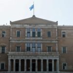 Βουλή: Κύρωση των συμβάσεων με Chevron και Helleniq για υδρογονάνθρακες σε Πελοπόννησο και Κρήτη – Ομιλίες πολιτικών αρχηγών (live)