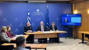 Κρίσιμο το δίμηνο έως το Πάσχα – μηδενική χαλάρωση στα μέτρα