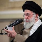 Η Μέση Ανατολή φλέγεται: Επιβεβαιώθηκε ο θάνατος του Χαμενεΐ - Το Ιράν απειλεί με σαρωτικά χτυπήματα