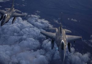 Το τουρκικό υπουργείο Άμυνας ανακοίνωσε την ανάπτυξη έξι μαχητικών αεροσκαφών F-16 και συστημάτων αεράμυνας στα Κατεχόμενα της Κύπρου