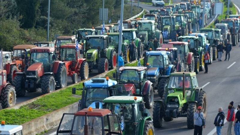 Βγάζουν ξανά τα τρακτέρ στον Ε-65 οι αγρότες της Καρδίτσας τη Μ. Τρίτη