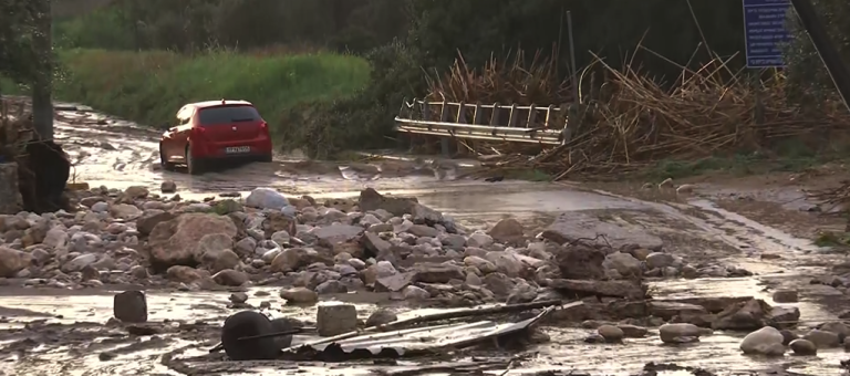 Εξασθενεί η καταστροφική «Εrminio»,  «πορτοκαλί» ο συναγερμός