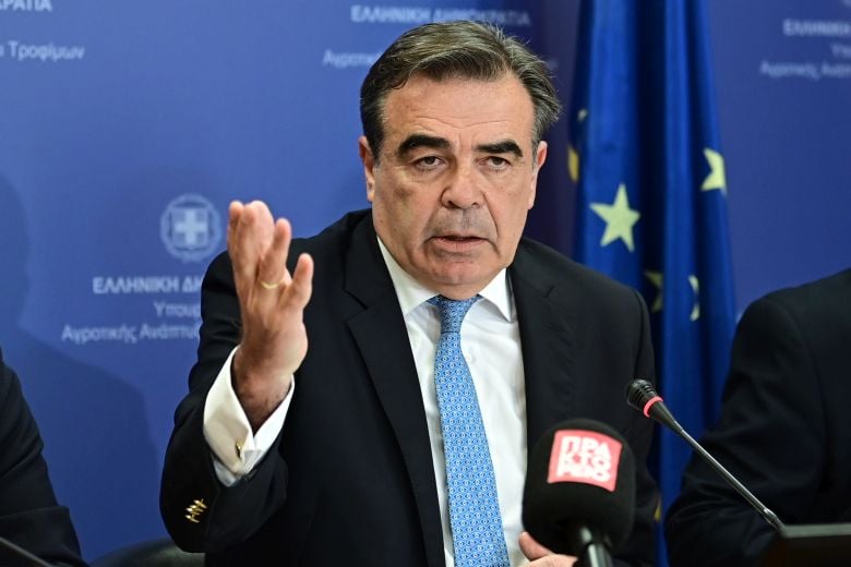 Γαλλικό παράσημο στον Μαργαρίτη Σχοινά: «Τιμήθηκε ένας μεγάλος Έλληνας Ευρωπαίος και γνήσιος φίλος της Γαλλίας»